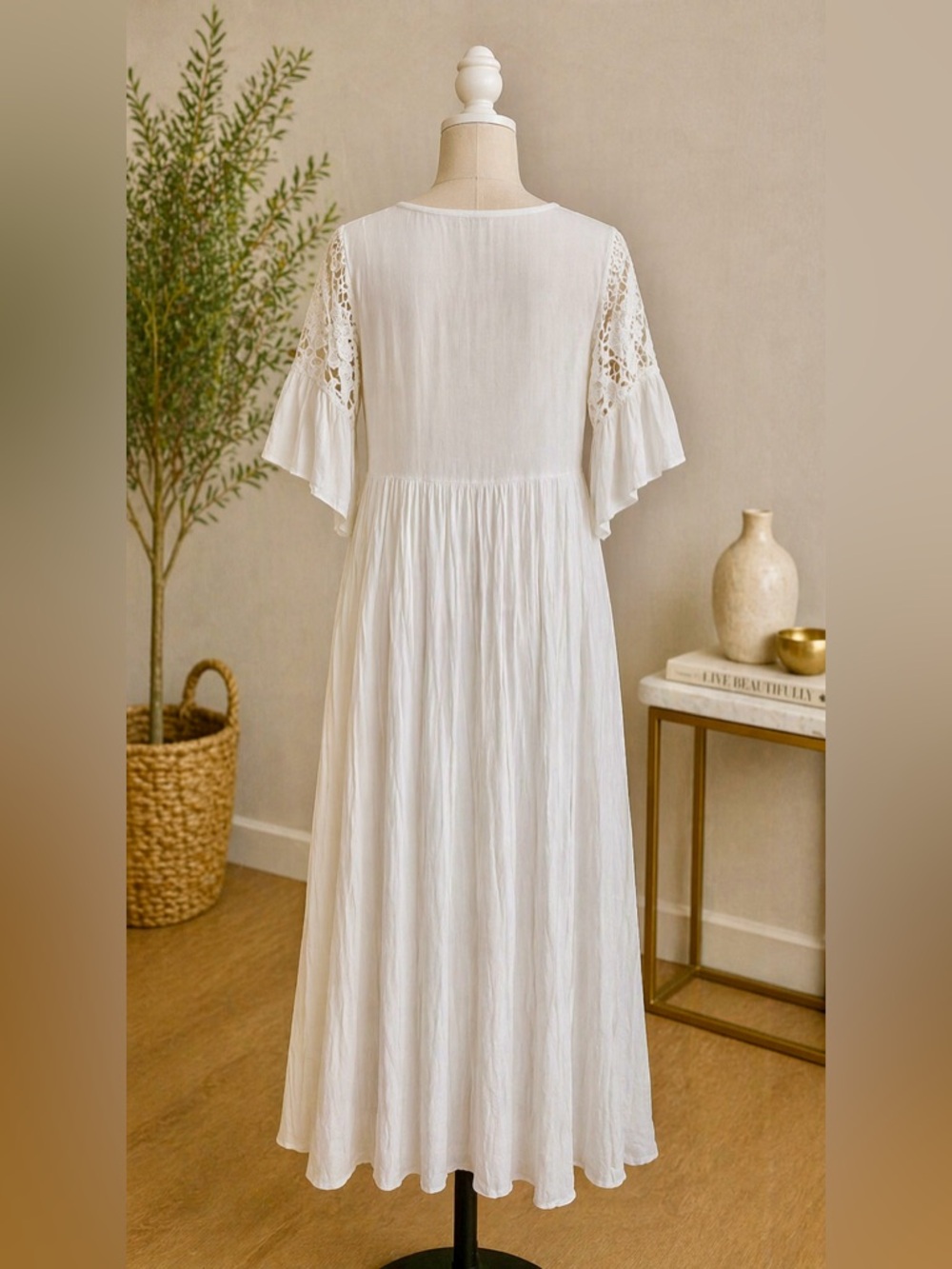 J Gee Elegant White Lace Empire-Waist Boho Maxi Dress Size Medium - Picture 14 of 14